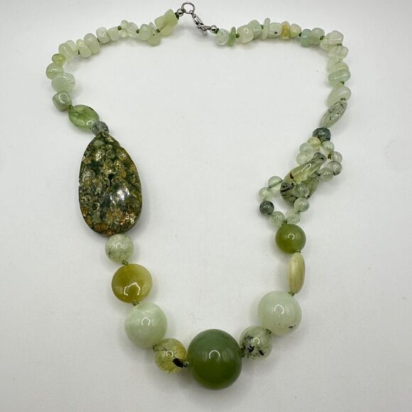 18" Prehnite and Ocean Jasper stone necklace with silver tone hardware! - Picture 1 of 12